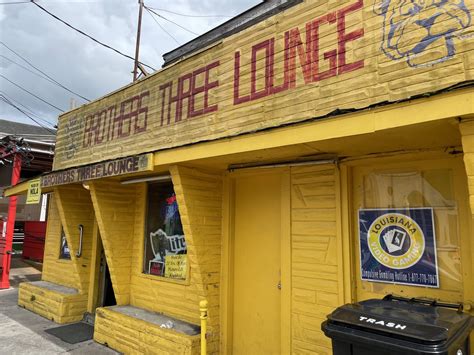 Top 5 New Orleans Dive Bars - Scoundrel's Field Guide