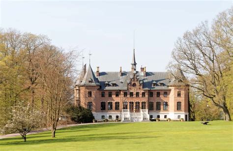 41 Best Swedish Castles, Palaces and Manor Homes (Photos)