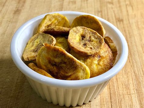 Crispy Baked Plantain Chips Recipe and Video