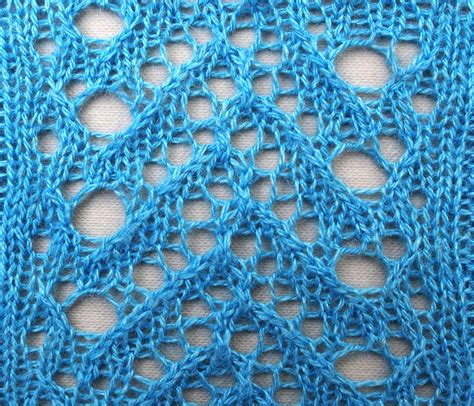 Quest: a lace knitting stitch pattern – String Geekery