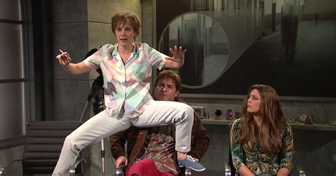 Kate McKinnon's Unlucky 'SNL' Alien Abduction Character Now Hounded By ...