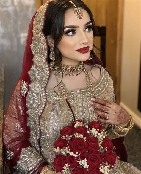 Nikkah makeup Inspo | Pakistani bridal makeup red, Desi bride makeup ...