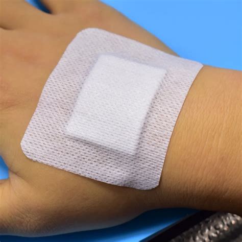 New 100PCs Large Size Hypoallergenic Non woven Medical Adhesive Wound Dressing Band aid Bandage ...