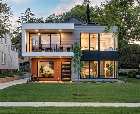 A modern Minnesota home has amazing roof deck for entertaining