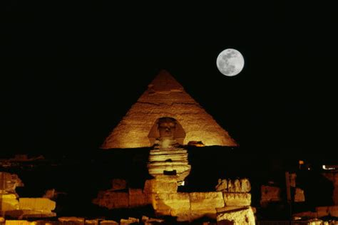 Giza at Night - Egypt Photo (1345102) - Fanpop