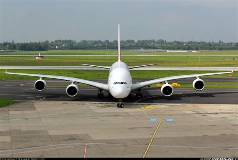 Why was the A380 built with a gull-wing design? - Aviation Stack Exchange