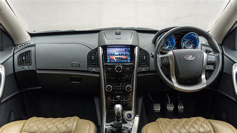 Mahindra XUV500 Interior Images & Photo Gallery - CarWale