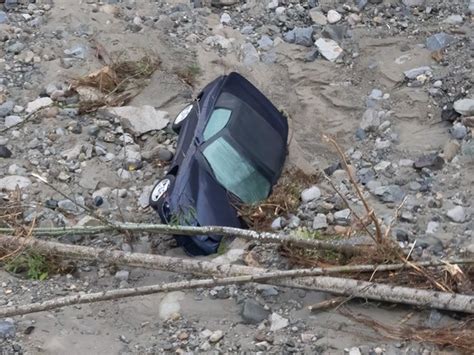 ‘He was going to drown in mud’: How two men survived the B.C. storm’s deadliest landslide ...