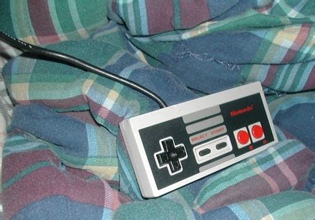 0wning the Competition: The Original NES Controller | GameCola