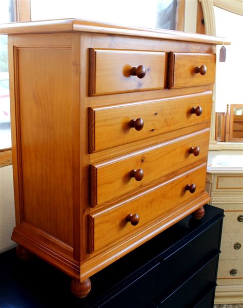 New2You Furniture | Second Hand Chest of Drawers for the Bedroom (Ref ...