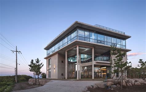 Pentagon Commercial Building | ON Architects - Arch2O.com