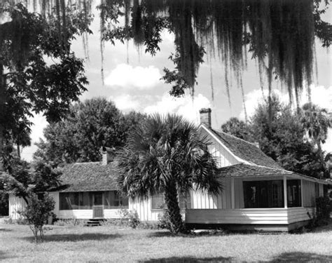 Marjorie Kinnan Rawlings Won The Pulitzer Prize For The Yearling