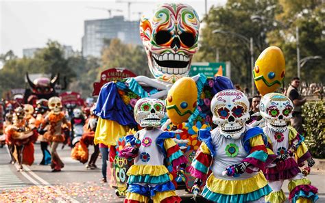 Fotogalería: Desfile de Día de Muertos invade la CDMX | El Informador