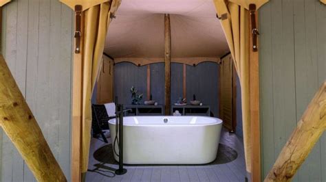 Buy a safari tent with bathroom. View our canvas lodges | YALA