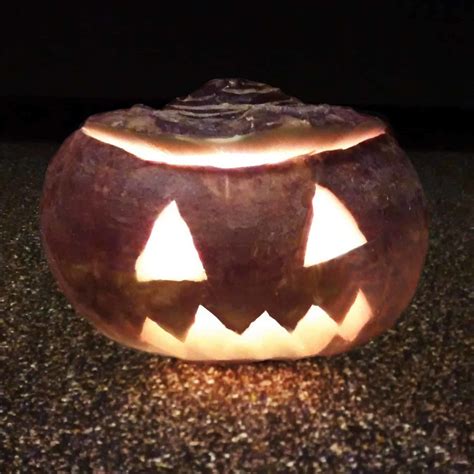 Scary 1970s Halloween - Carved Turnip or Pumpkin? - FriFran