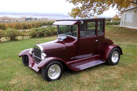 1926 FORD MODEL T CUSTOM COUPE