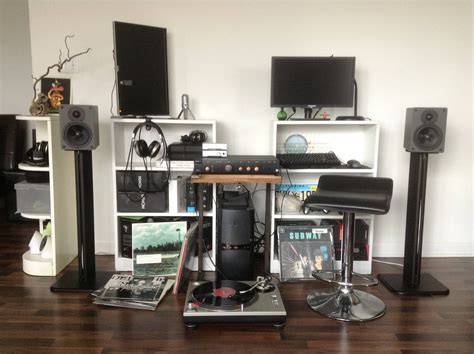 this weekend's setup, trying a friend's old arcam : audiophile