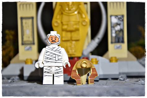 LEGO Scooby Doo Mystery Machine and Mummy Museum Mystery sets