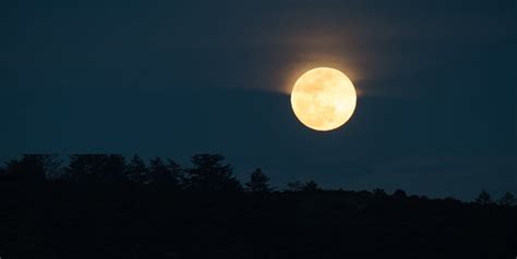 Best Places to See the Supermoon in the Bay Area