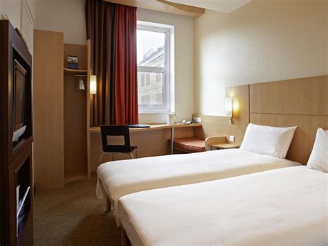 Best Price on Ibis London Greenwich Hotel in London + Reviews