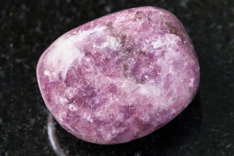 Healing Properties And Meaning Of Lepidolite: The Complete Guide - That ...