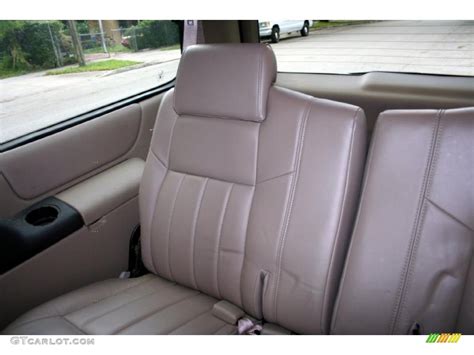 Neutral Interior 2000 Chevrolet Venture LT Photo #40024594 | GTCarLot.com