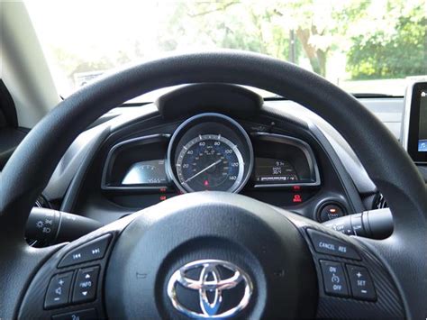 2017 Toyota Yaris: 78 Interior Photos | U.S. News