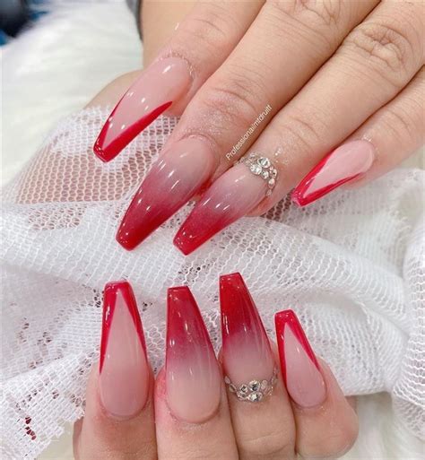 40+ Gorgeous Red Nail Design Ideas | HARUNMUDAK