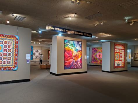 The Amazing World Of Quilting At The National Quilt Museum In Paducah ...