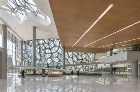 Gallery of Shanghai Natural History Museum / Perkins+Will - 10