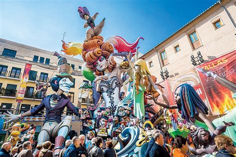 Las Fallas Festival – Festival Of Fire - CorD Magazine