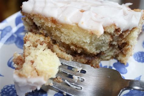 Cinnamon Bun Cake | Mormon Mavens