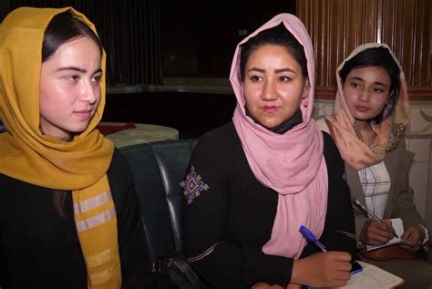 Afghan Female Reporters Fear Increased Restrictions | TOLOnews