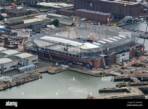 An aerial view of everton fc new stadium under construction hi-res stock photography and images ...