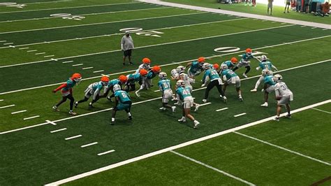 Dolphins' Vic Fangio celebrates his birthday & his defense; Taylor ...