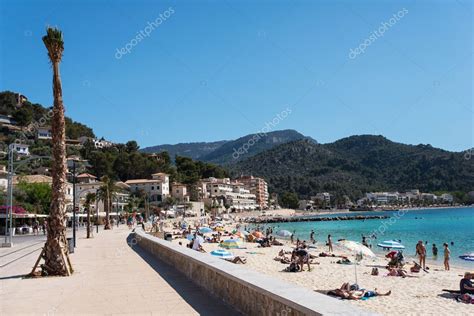 Port de Soller beach – Stock Editorial Photo © Nanisimova_sell #14137890