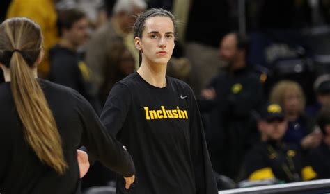 Caitlin Clark Leads Iowa Over Minnesota - Sports Illustrated Iowa ...