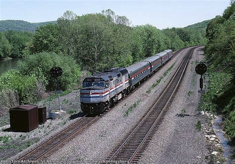 Amtrak EMD F-40PH 339