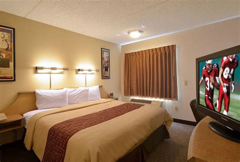 Discount Coupon for Red Roof Inn Nashville Airport in Nashville, Tennessee - Save Money!