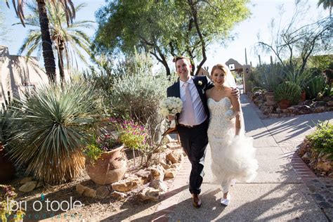 Christina and Hunter's Elegant Wedding at Hacienda Del Sol Guest Resort + Tucson Wedding