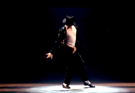 15 Awesome Michael Jackson GIFs for the King of Pop’s Birthday | Michael jackson dance, Michael ...