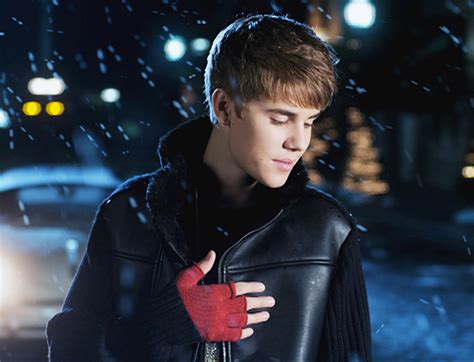 Justin Bieber – Mistletoe Music Video Lyrics // The Hype Factor