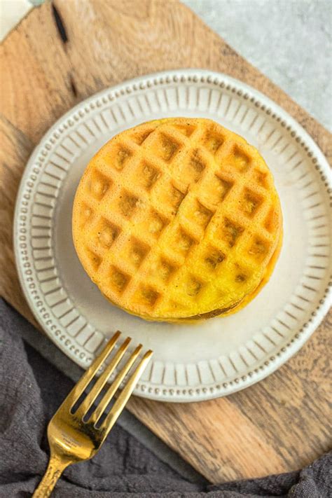 Egg Waffles - Whole30 | Paleo | Low Carb | Keto - EASY One Ingredient ...