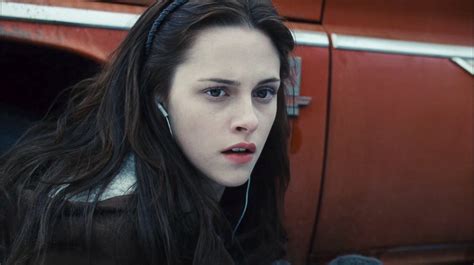 Bella Twilight trailer 3 HQ - Bella Swan Image (2558414) - Fanpop