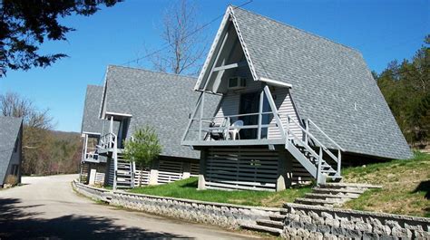 Cabins on Table Rock Lake – Alpine Lodge Resort, Branson, Missouri