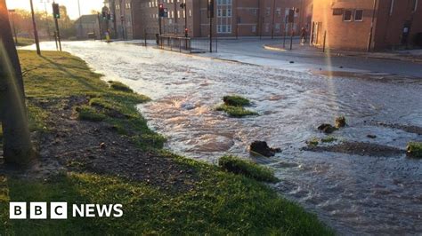 Derby flooding: Burst water main brought disruption to city - BBC News