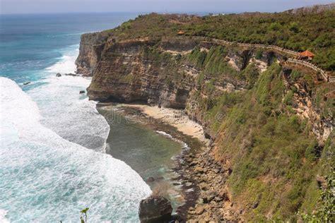 Uluwatu monkey forest editorial photo. Image of hindu - 56040986