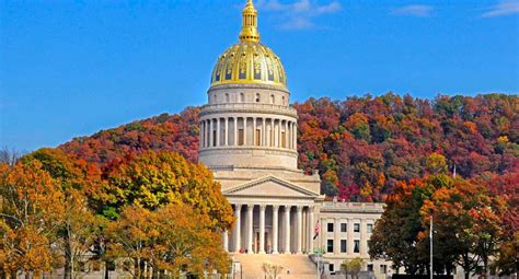 Charleston, West Virginia: Historic Capital with Nature and Entertainment