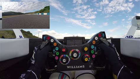 Formula 1 cockpit simulator - boolhalo