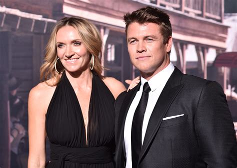 Who Is Luke Hemsworth's Wife, Samantha Hemsworth? The 'Westworld' Star ...